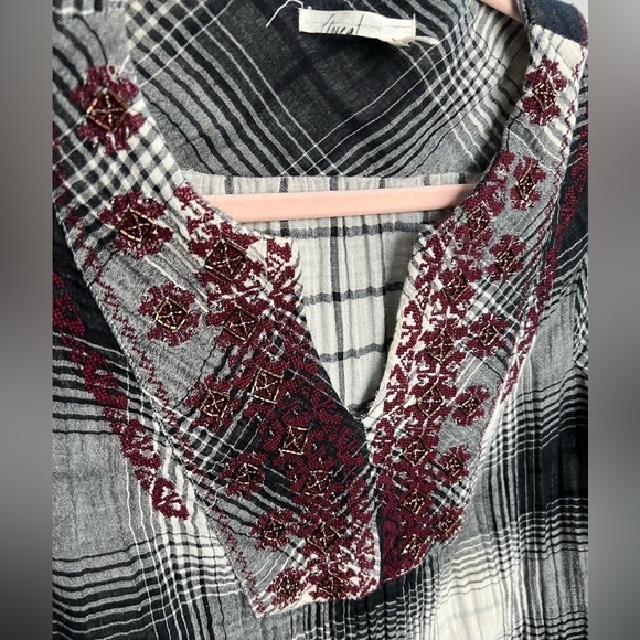 Anthropologie Floreat Plaid Embroidered Longline Tunic Top | Black/White | XS - Picture 4 of 9